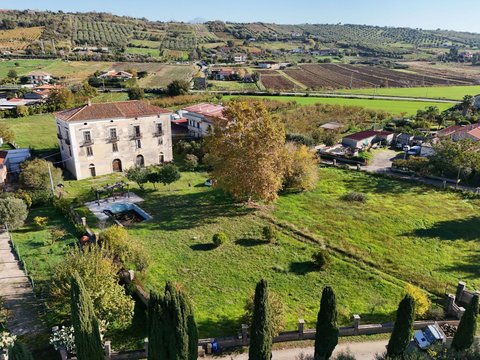 Villetta bifamiliare in Via del Feudo, 17, Capaccio Paestum