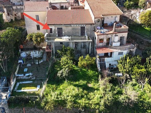 Appartamento su due piani in Via Croce s.n.c, Ogliastro Cilento